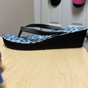 COACH navy wedge w/ animal print under foot Plastic w/“buckle” accent. Size 9